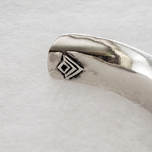 Silpada Sterling Silver Hammered Textured Cuff B1684 - Picture 12 of 14